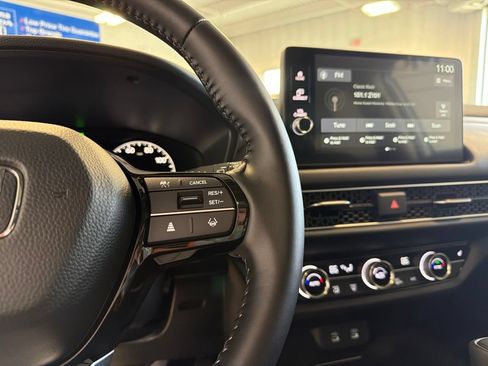 Used 2026 Honda HR-V EX-L image 18
