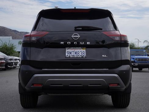 Used 2023 Nissan Rogue SL w/ SL Premium Package image 5