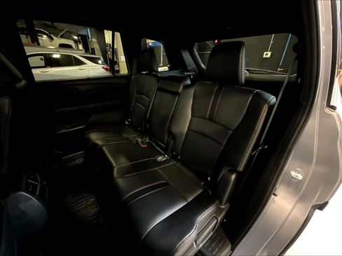 Used 2022 Honda Passport TrailSport image 15