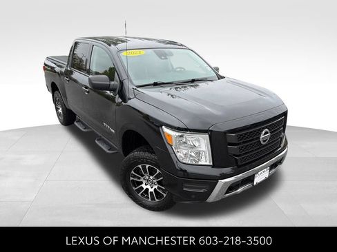 Used 2021 Nissan Titan SV w/ SV Convenience Package AWD/4WD image 3