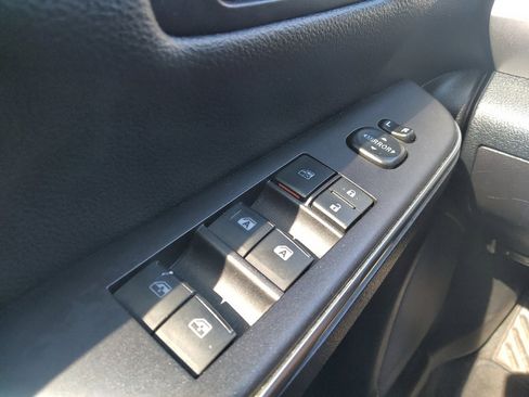 Used 2016 Toyota Camry SE FWD image 27