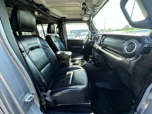 Used 2020 Jeep Wrangler Unlimited Sahara AWD/4WD image 28