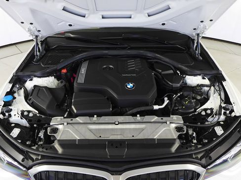 Certified 2023 BMW 330i Sedan RWD image 6