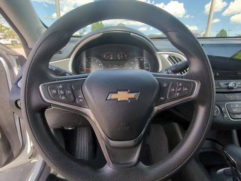 Used 2024 Chevrolet Malibu LS FWD image 12