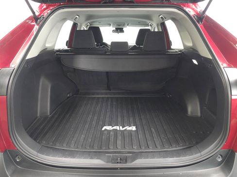 Certified 2025 Toyota RAV4 LE AWD/4WD image 10