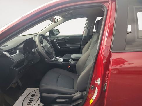 Used 2023 Toyota RAV4 LE image 9