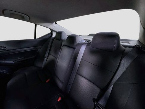 Used 2025 Nissan Altima 2.5 SV FWD image 23
