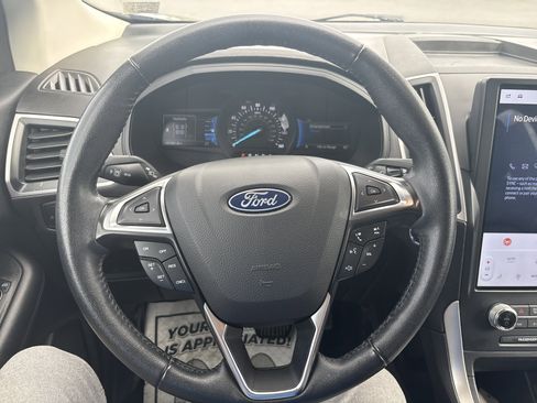Used 2024 Ford Edge SEL image 19