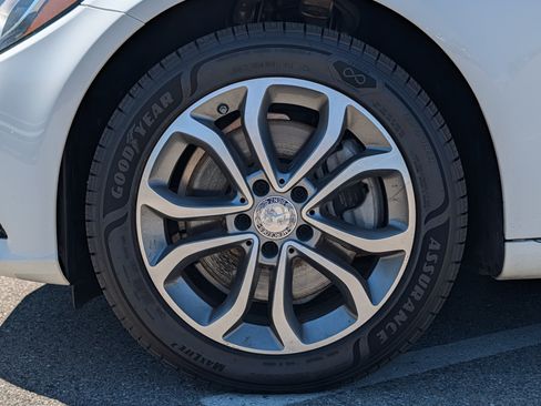 Used 2016 Mercedes-Benz C 300 4MATIC Sedan image 15