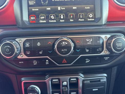 Used 2020 Jeep Wrangler Unlimited Rubicon image 6