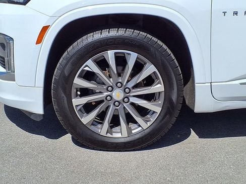 Used 2023 Chevrolet Traverse Premier w/ LPO, Floor Liner Package AWD/4WD image 13