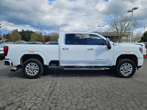 Used 2020 GMC Sierra 2500 Denali w/ Denali Ultimate Package AWD/4WD image 8