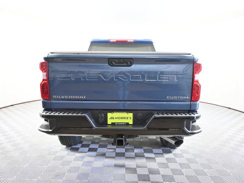 Used 2025 Chevrolet Silverado 2500 Custom w/ Custom Value Package AWD/4WD image 5