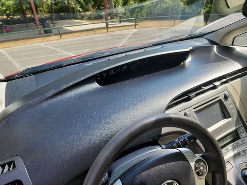 Used 2012 Toyota Prius Two FWD image 19