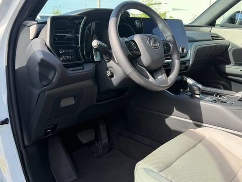 Used 2024 Lexus TX 350 FWD image 11