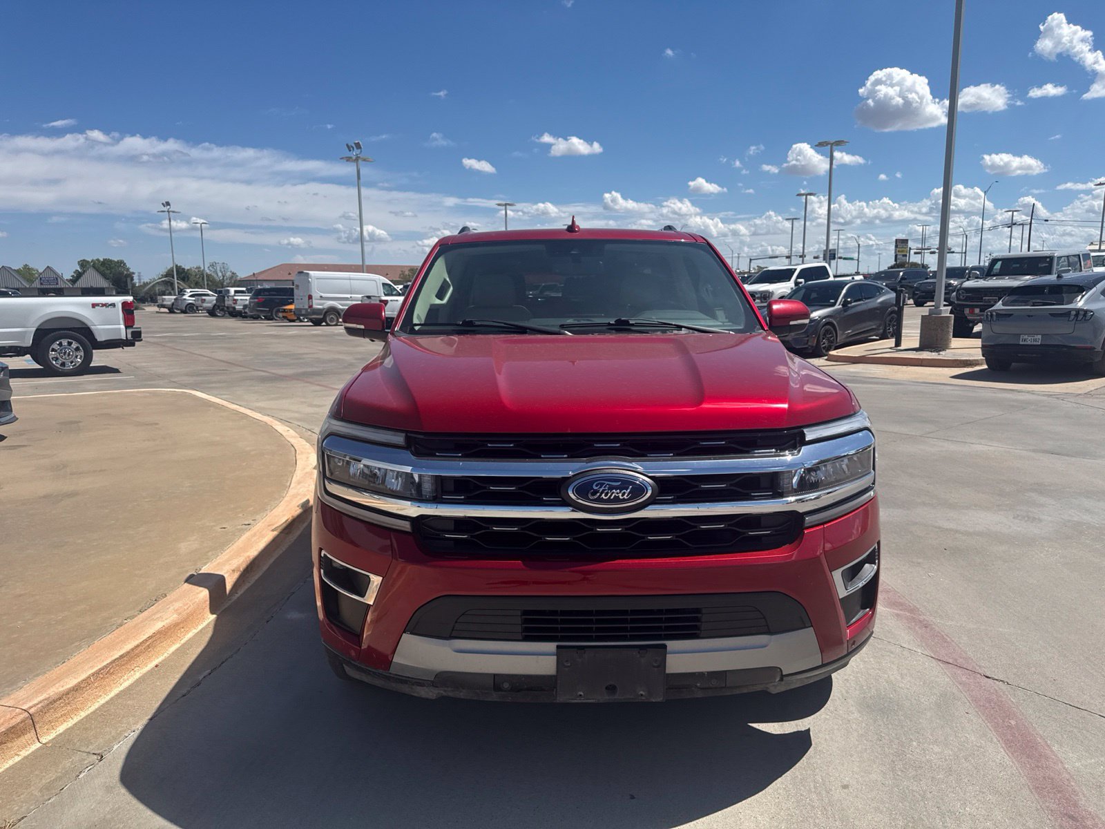 Certified 2022 Ford Expedition Max Limited RWD image 2