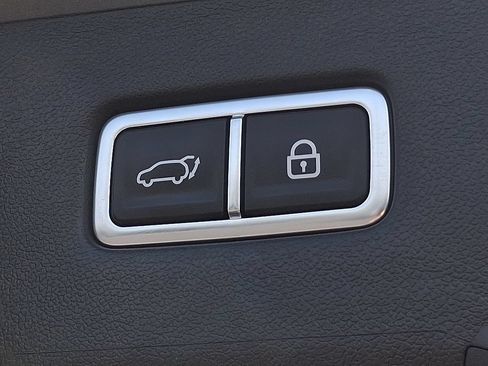 Certified 2023 Kia Sorento EX AWD/4WD image 27