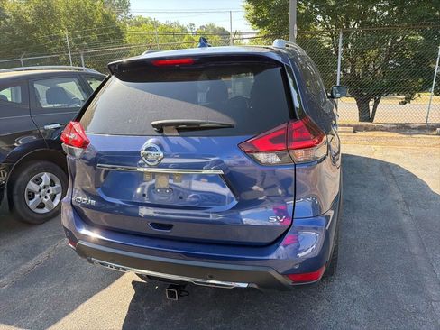 Used 2020 Nissan Rogue SV image 6