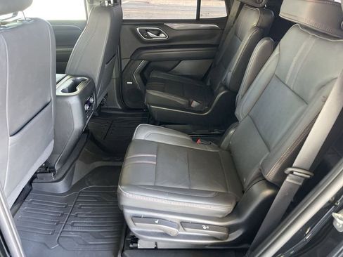 Used 2022 Chevrolet Tahoe RST w/ Luxury Package AWD/4WD image 25