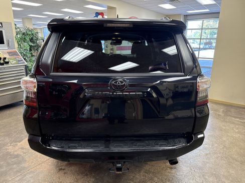 Used 2023 Toyota 4Runner SR5 image 8