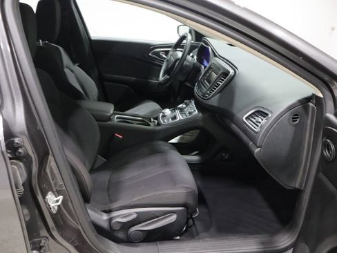 Used 2015 Chrysler 200 Limited w/ Convenience Group FWD image 23