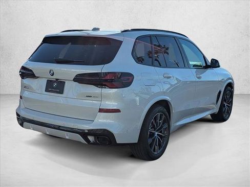 New 2026 BMW X5 xDrive40i w/ M Sport Package image 2