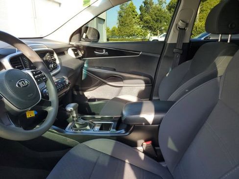 Used 2020 Kia Sorento L FWD image 18