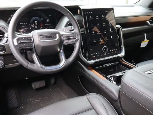 Used 2025 GMC Yukon Denali w/ Sun & Power Step Package RWD image 5