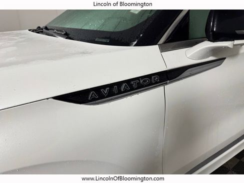 Certified 2025 Lincoln Aviator Black Label image 14
