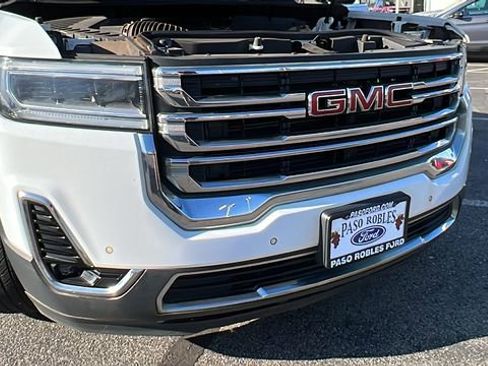 Used 2023 GMC Acadia SLT image 11