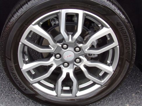 Used 2022 GMC Terrain Denali w/ Denali Premium Package image 24