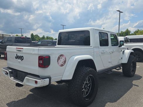 Used 2022 Jeep Gladiator Overland AWD/4WD image 7