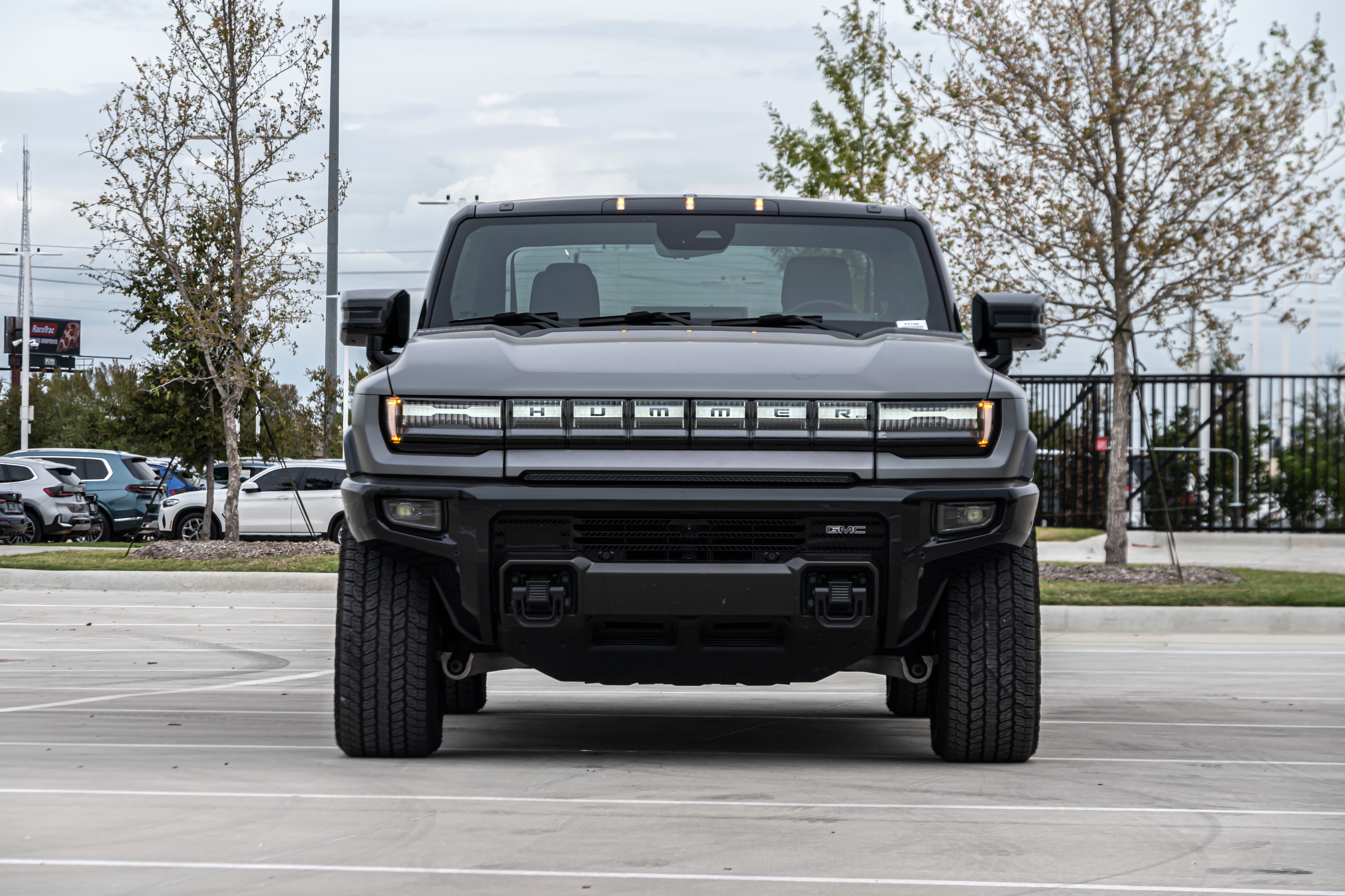 Used 2026 GMC Hummer EV 4x4 Crew Cab w/ Carbon Fiber Edition Package image 3