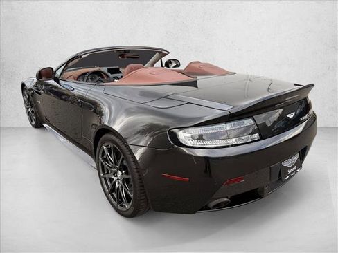 Used 2017 Aston Martin V12 Vantage S RWD image 3