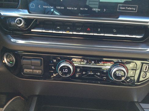 Used 2023 GMC Sierra 1500 SLT w/ SLT Premium Package image 12