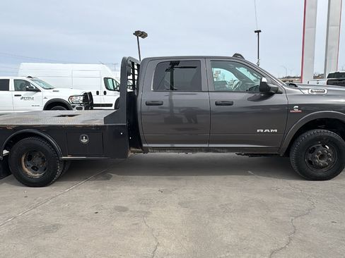 Used 2022 RAM 3500 Tradesman w/ Chrome Appearance Group image 4