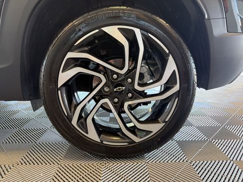Used 2026 Chevrolet TrailBlazer RS w/ Convenience Package AWD/4WD image 9