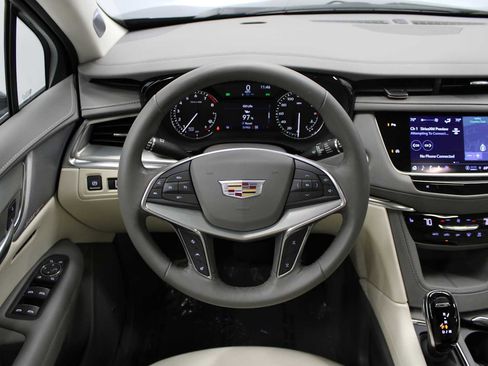 Certified 2023 Cadillac XT5 Premium Luxury image 16