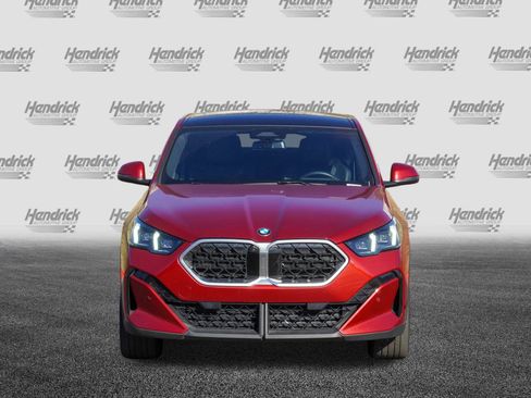 Certified 2025 BMW X2 xDrive28i image 3