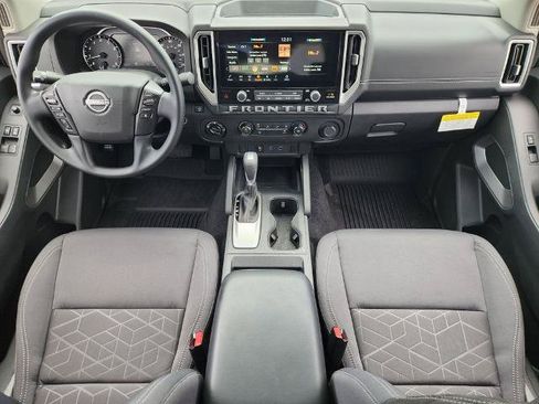 Certified 2025 Nissan Frontier SV AWD/4WD image 20