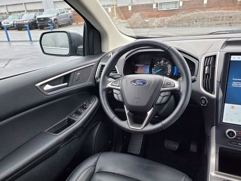 Used 2023 Ford Edge SEL w/ Convenience Package image 8