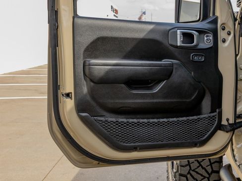 Used 2022 Jeep Wrangler Unlimited Sport w/ Sun And Sound Package AWD/4WD image 36