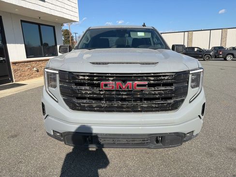 Used 2024 GMC Sierra 1500 Elevation image 10