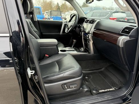 Used 2020 Toyota 4Runner Limited image 32