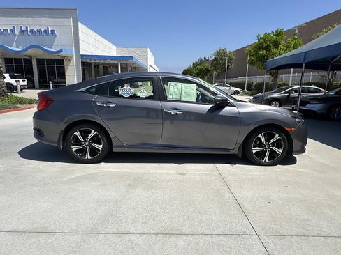Used 2018 Honda Civic Touring image 27