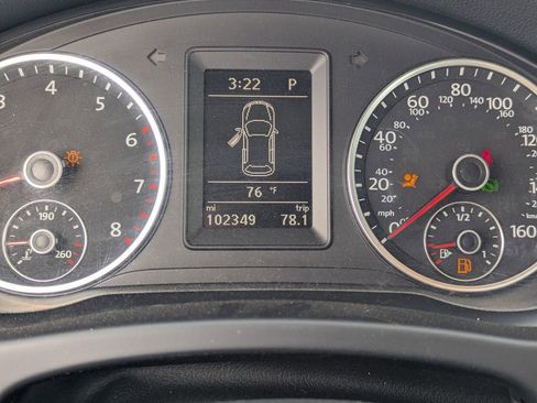 Used 2016 Volkswagen Tiguan S image 22