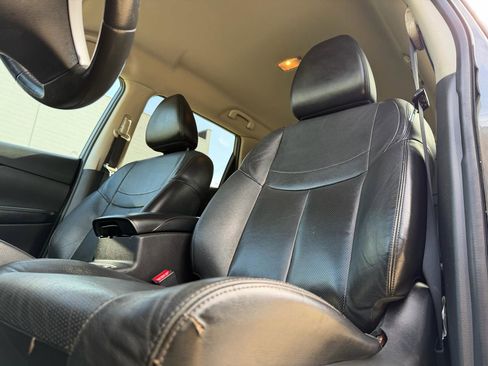 Used 2015 Nissan Rogue SL AWD/4WD image 11