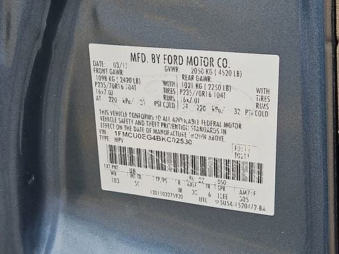 Used 2011 Ford Escape Limited w/ 302A Rapid Spec Order Code FWD image 28