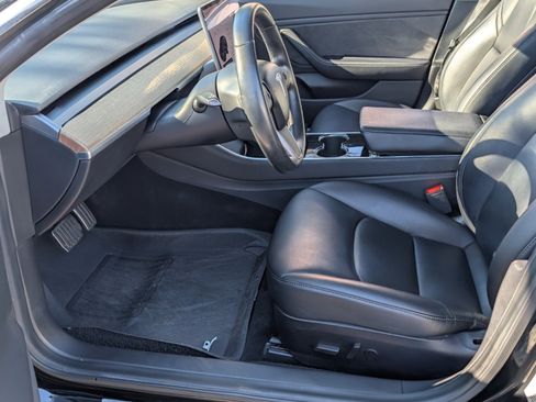 Used 2019 Tesla Model 3 Long Range image 10