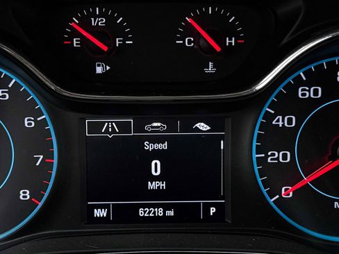 Used 2018 Chevrolet Cruze LT image 31